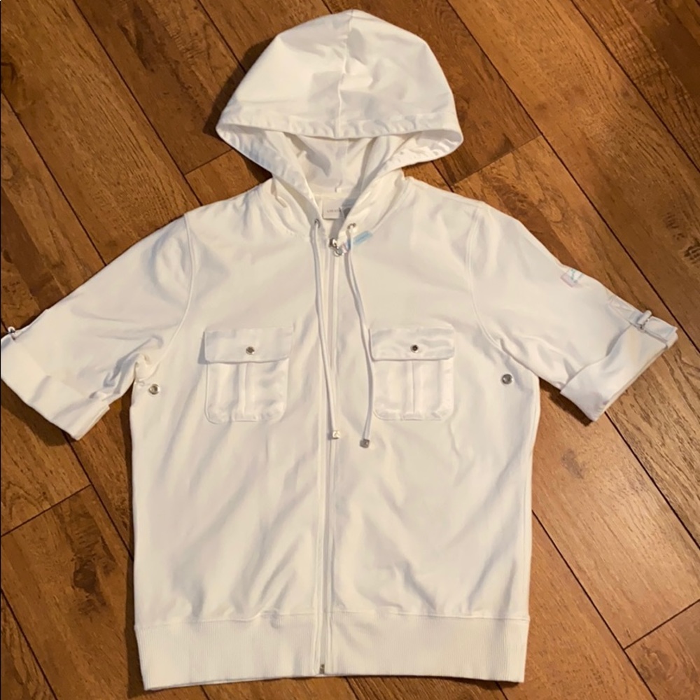 Vintage White Short Sleeve Hoodie Sweatshirt